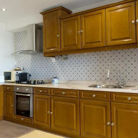 Seaside Apartment In Povoa De Varzim, 80 M²