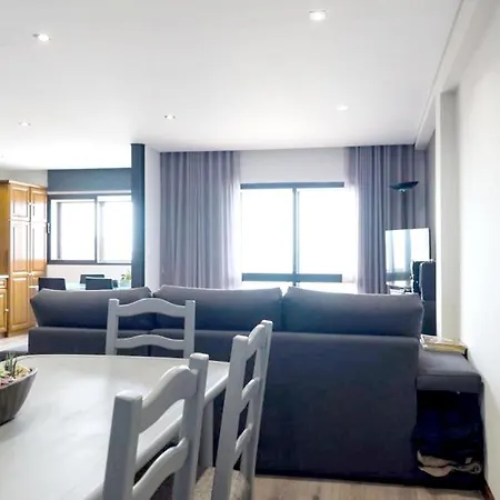 Seaside Apartment In Povoa De Varzim, 80 M² *